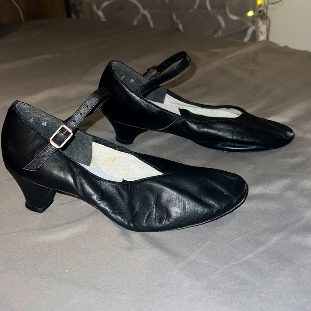 Leo’s high heel jazz shoes